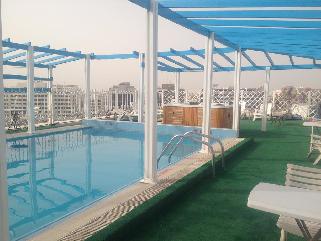 Dream Palace Hotel 迪拜 外观 照片