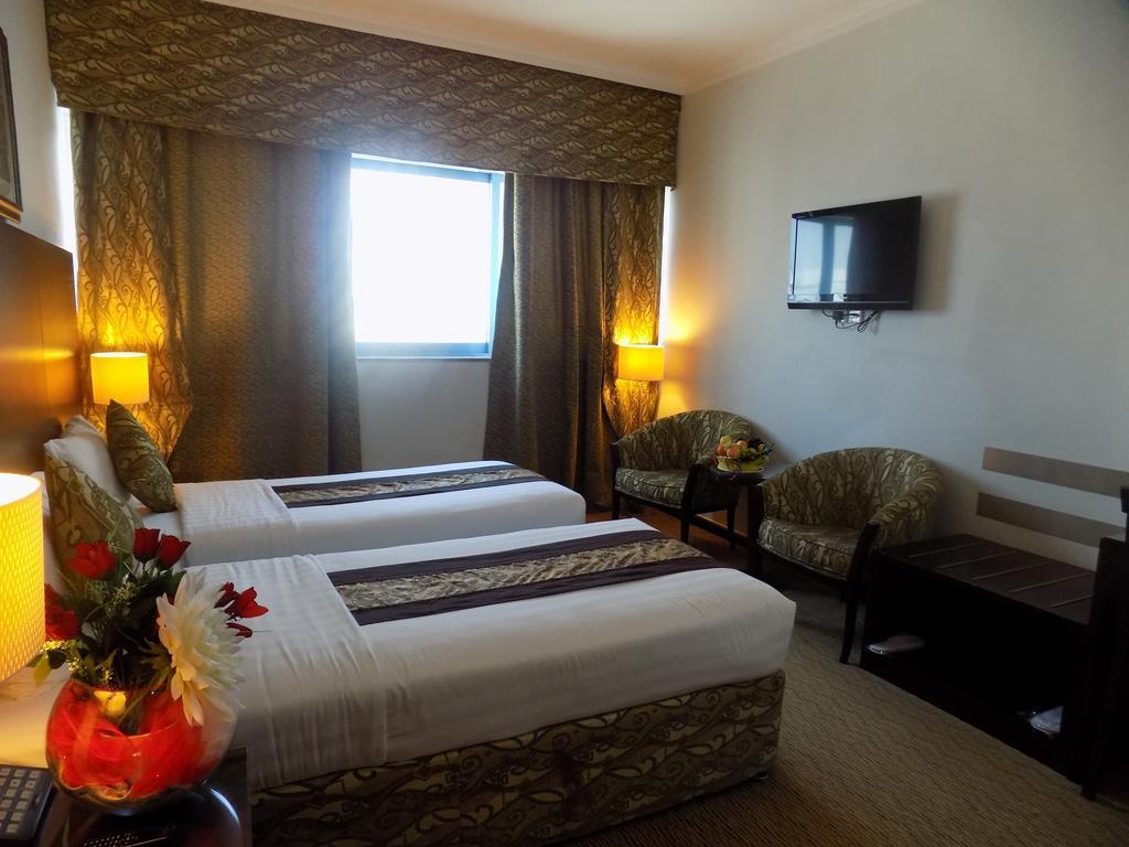 Dream Palace Hotel 迪拜 外观 照片