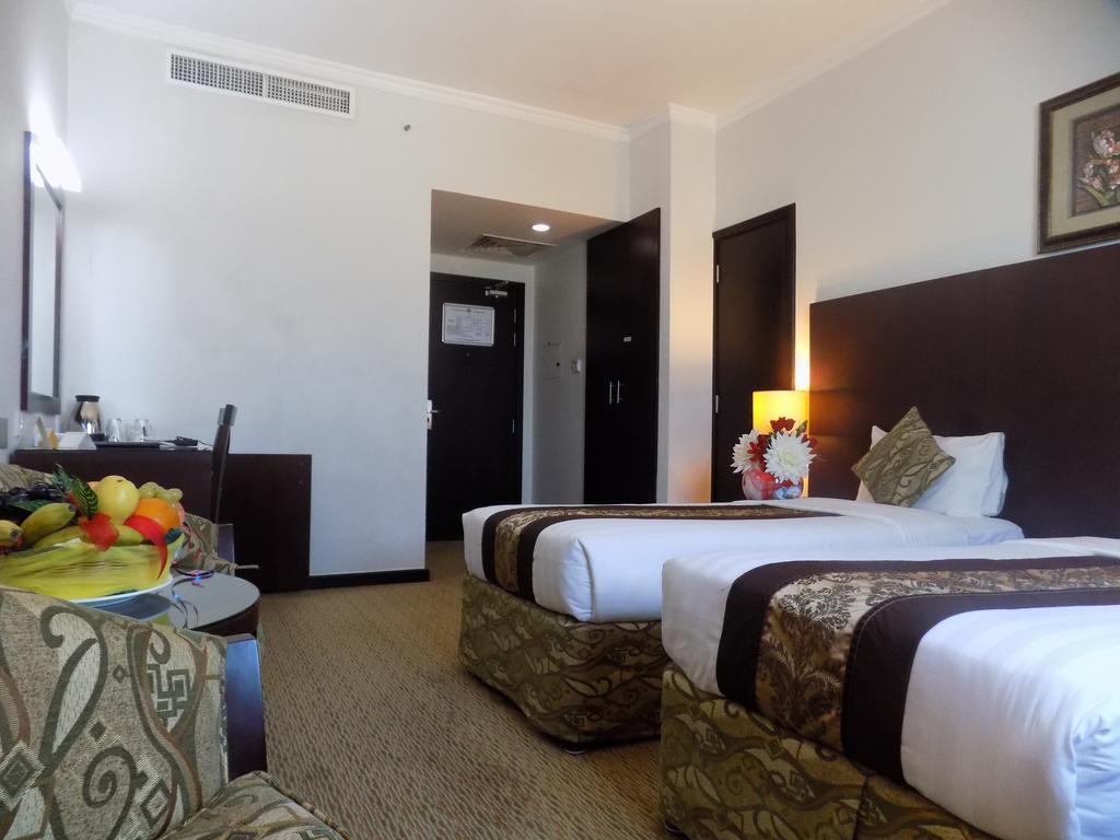Dream Palace Hotel 迪拜 外观 照片