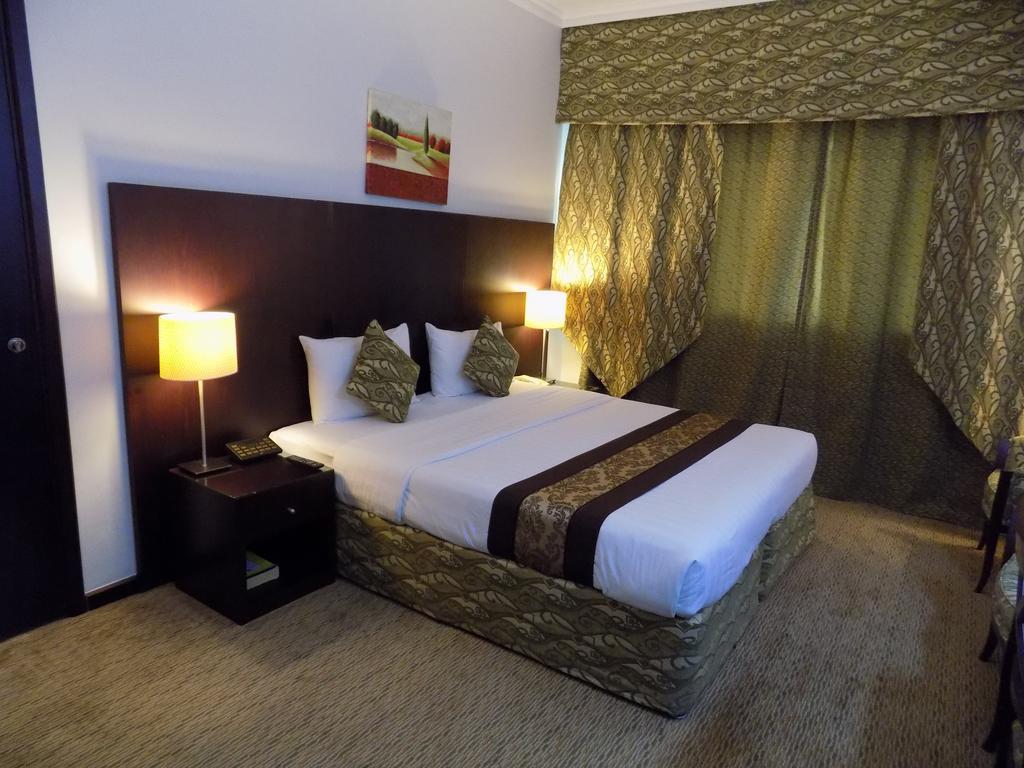 Dream Palace Hotel 迪拜 外观 照片