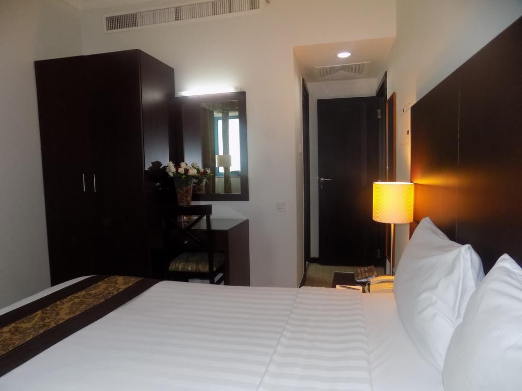 Dream Palace Hotel 迪拜 外观 照片